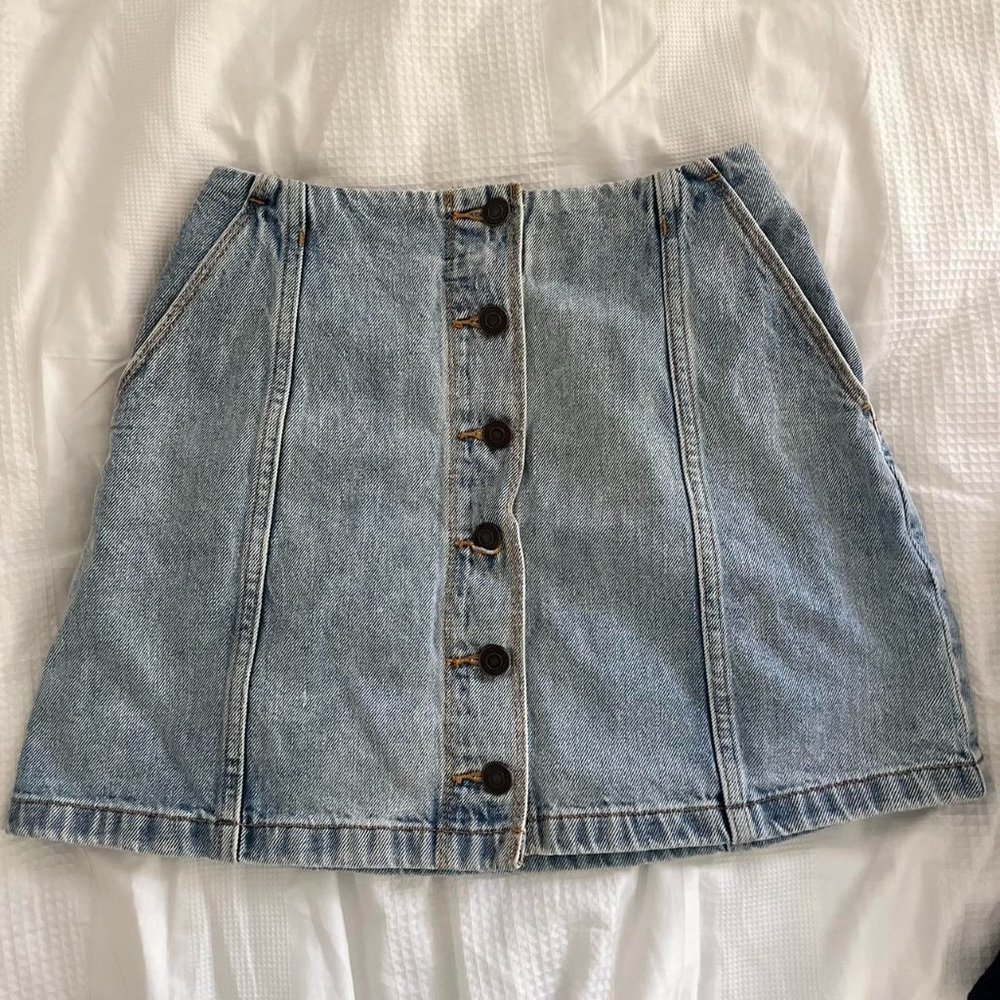 Aritzia Wilfred Free Denim Skirt